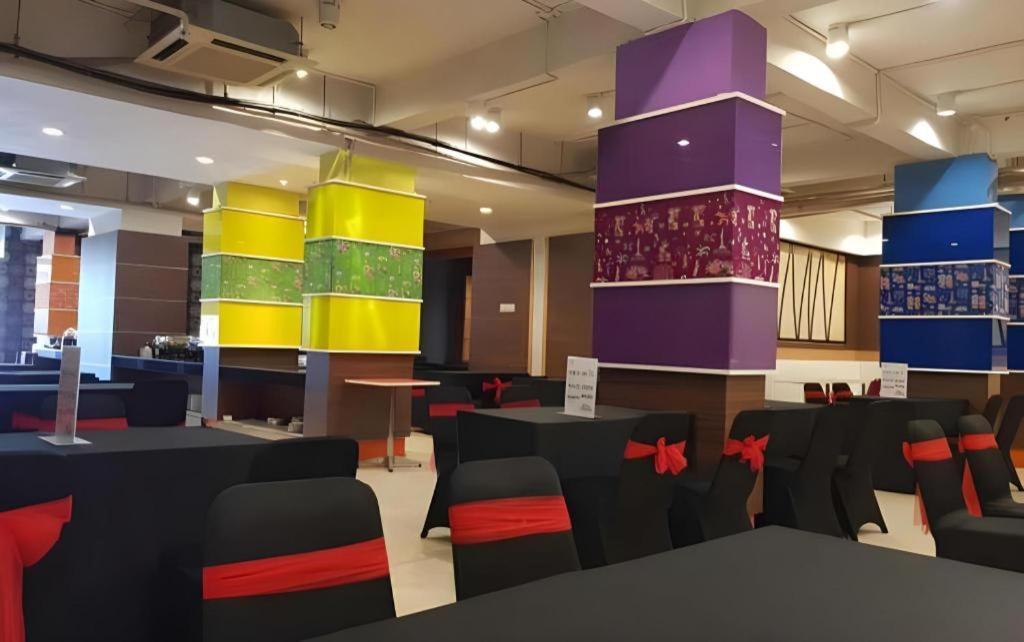 U Stay Hotel Mangga Besar Cakarta Dış mekan fotoğraf