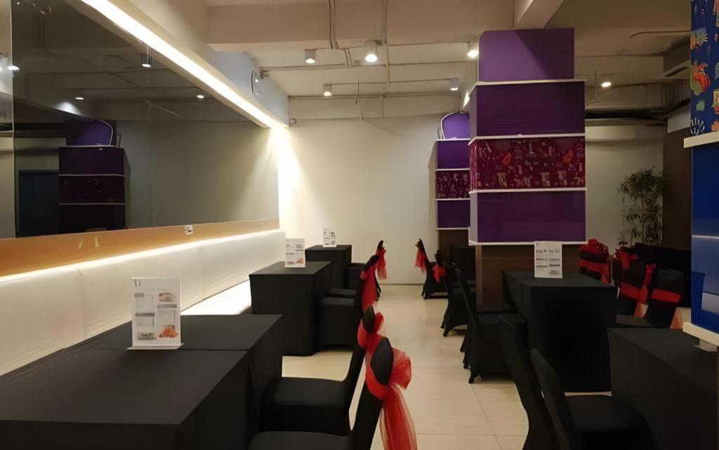 U Stay Hotel Mangga Besar Cakarta Dış mekan fotoğraf
