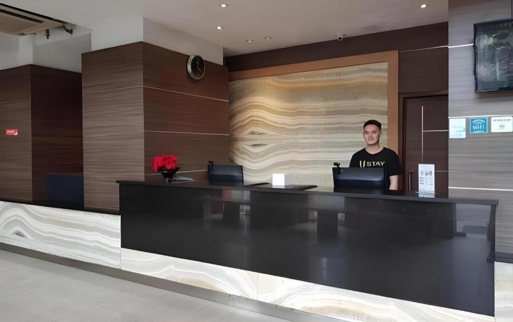 U Stay Hotel Mangga Besar Cakarta Dış mekan fotoğraf
