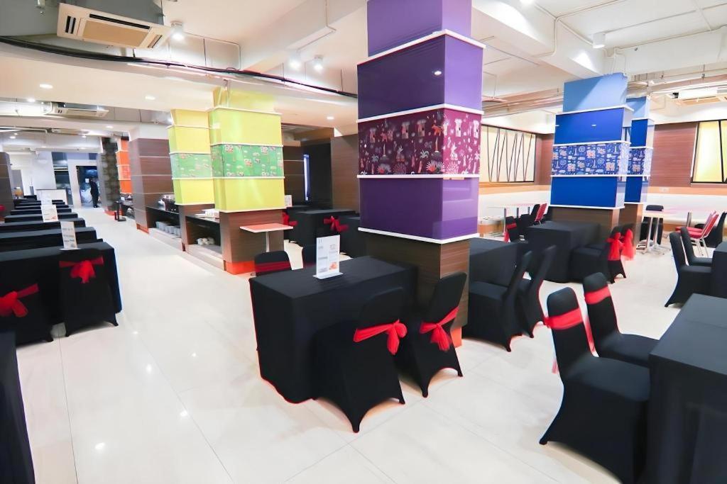 U Stay Hotel Mangga Besar Cakarta Dış mekan fotoğraf