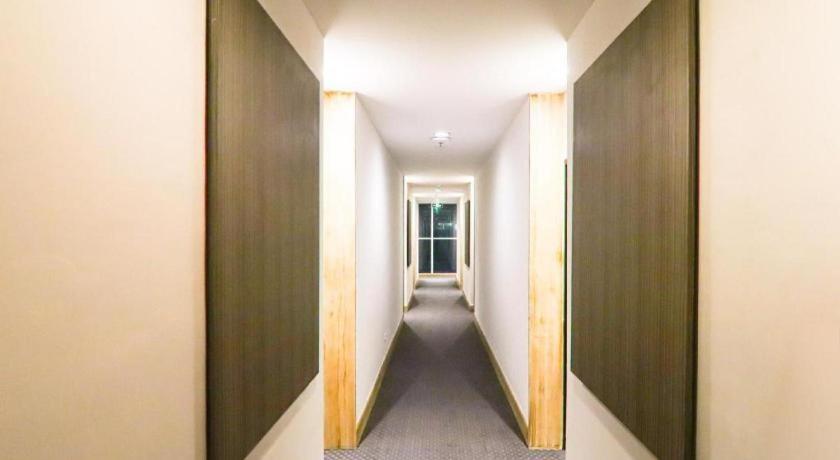U Stay Hotel Mangga Besar Cakarta Dış mekan fotoğraf