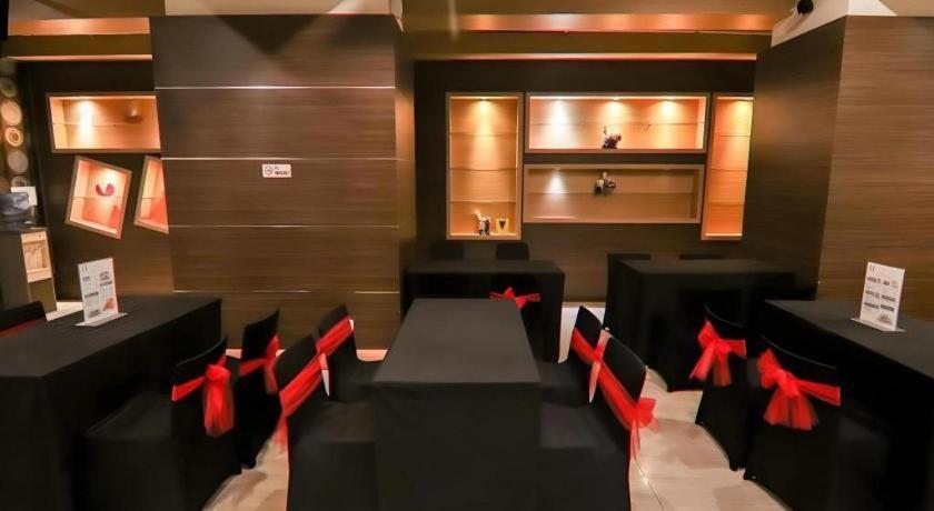 U Stay Hotel Mangga Besar Cakarta Dış mekan fotoğraf